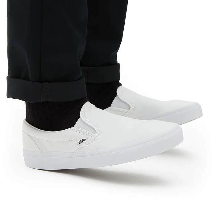 Vans Slipon Shoes Men Classic SlipOn Shoes White