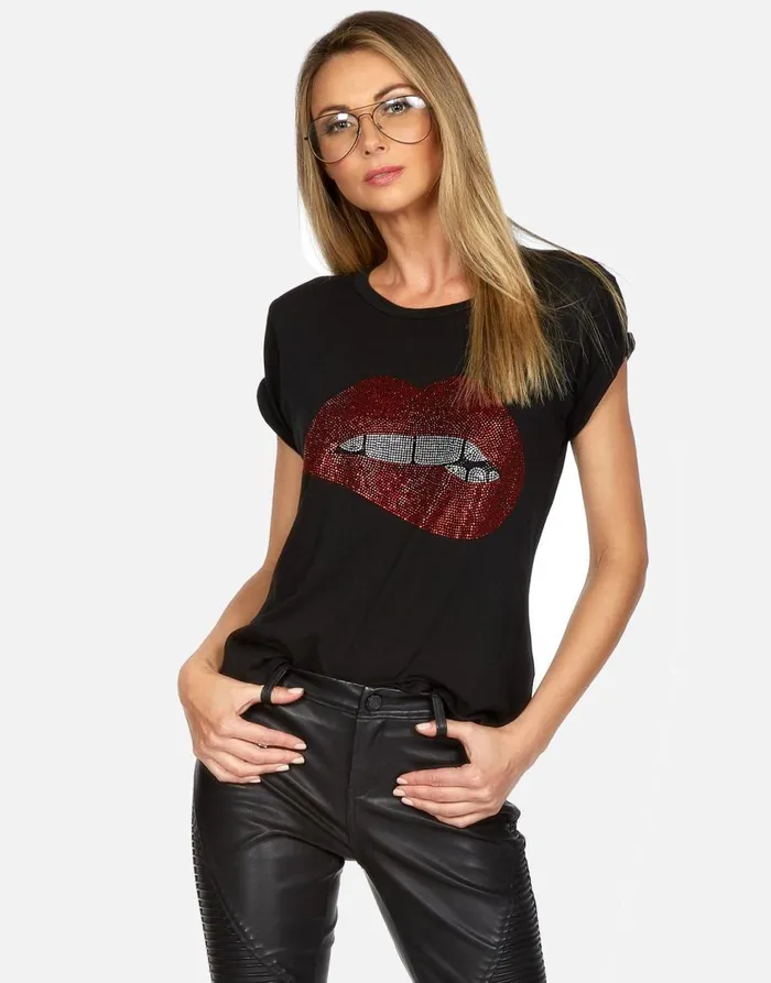 Women039s Edda Crystal Biting Lip Black Lauren Moshi Short Sleeve