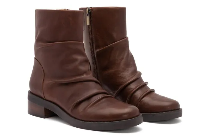 Women ABEO Footwear Boots Traverse Scrunch Brown Women ABEO Footwear Boots Traverse Scrunch Brown
