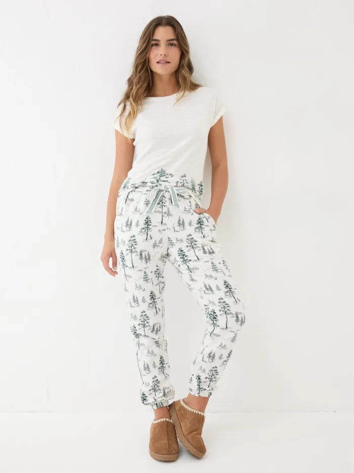 Women Pyjamas and Nightwear Fat Face Cora Ivory Christmas Tree Pyjama Bottoms Women Pyjamas and Nightwear Fat Face Cora Ivory Christmas Tree Pyjama Bottoms