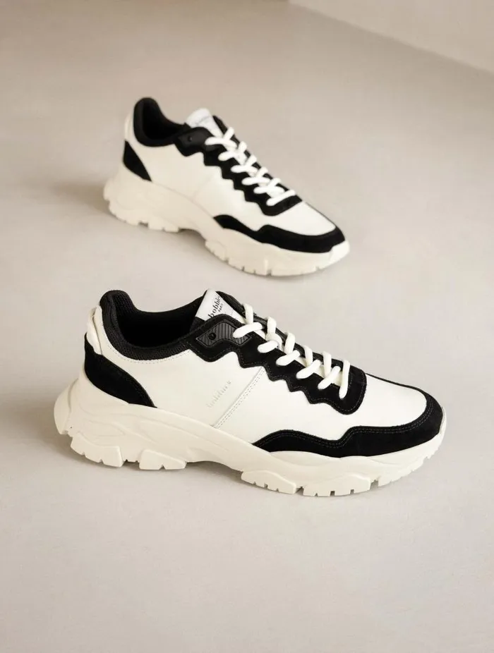Women Sneakers Bobbies Rinjani Off White and Black Women Sneakers Bobbies Rinjani Off White and Black